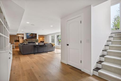 4804 W Sunnyslope Road, Edina, MN 55424