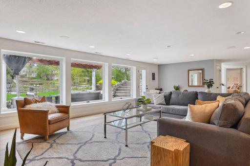 4804 W Sunnyslope Road, Edina, MN 55424