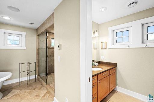 3725 N Ridge Road, Duluth, MN 55804