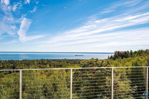 3725 N Ridge Road, Duluth, MN 55804
