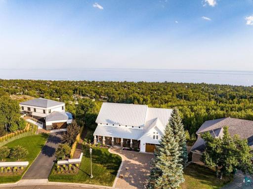 3725 N Ridge Road, Duluth, MN 55804
