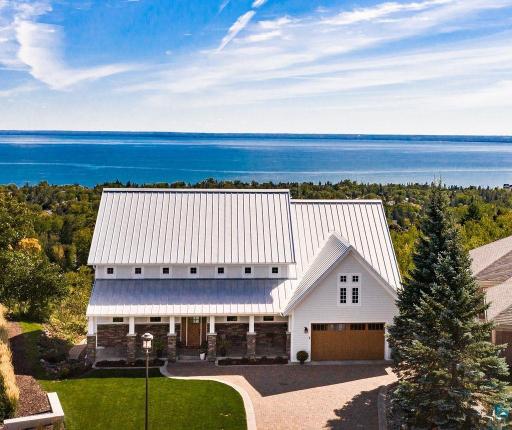 3725 N Ridge Road, Duluth, MN 55804