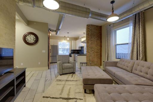 1802 11th Avenue S, Minneapolis, MN 55404