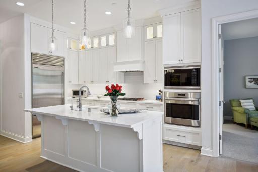 935 Lake Street E, 208, Wayzata, MN 55391