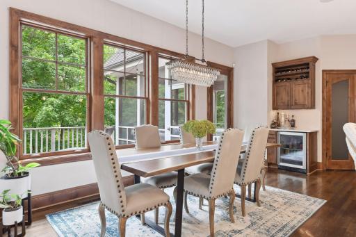5940 Lake Linden Court, Excelsior, MN 55331