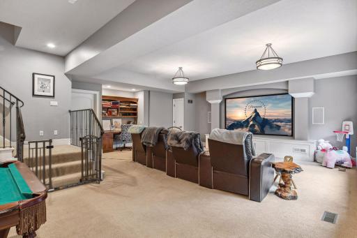 5940 Lake Linden Court, Excelsior, MN 55331