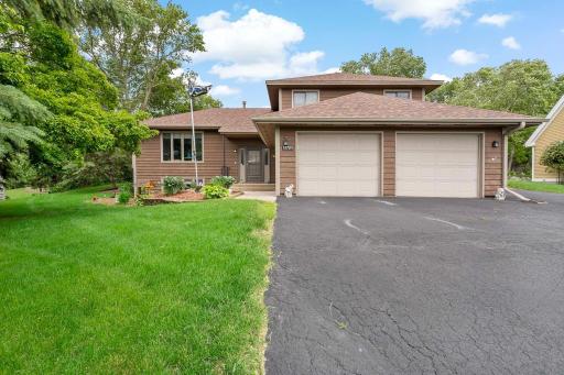 13709 Judicial Road, Burnsville, MN 55337
