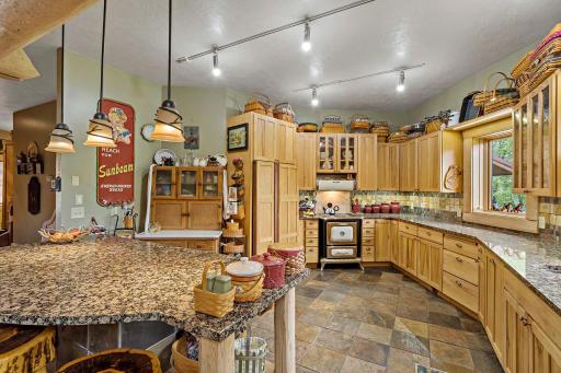 9762 230th Street E, Lakeville, MN 55044