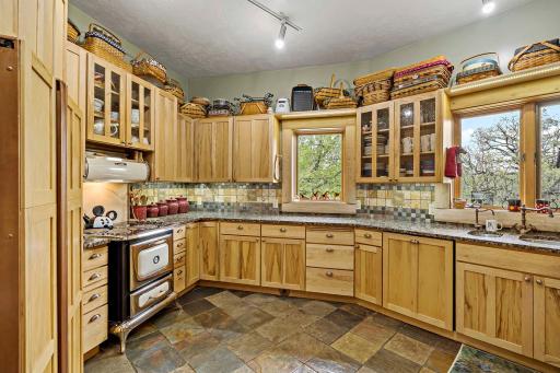 9762 230th Street E, Lakeville, MN 55044