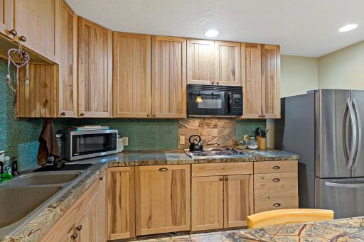 9762 230th Street E, Lakeville, MN 55044