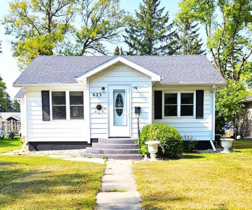 Photo for 623 E Johnson Avenue, Warren, MN 56762 - Listing #6429633 623 E Johnson Avenue, Warren, MN 56762
