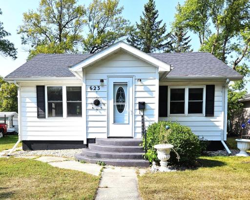 Photo for 623 E Johnson Avenue, Warren, MN 56762 - Listing #6429633 623 E Johnson Avenue, Warren, MN 56762