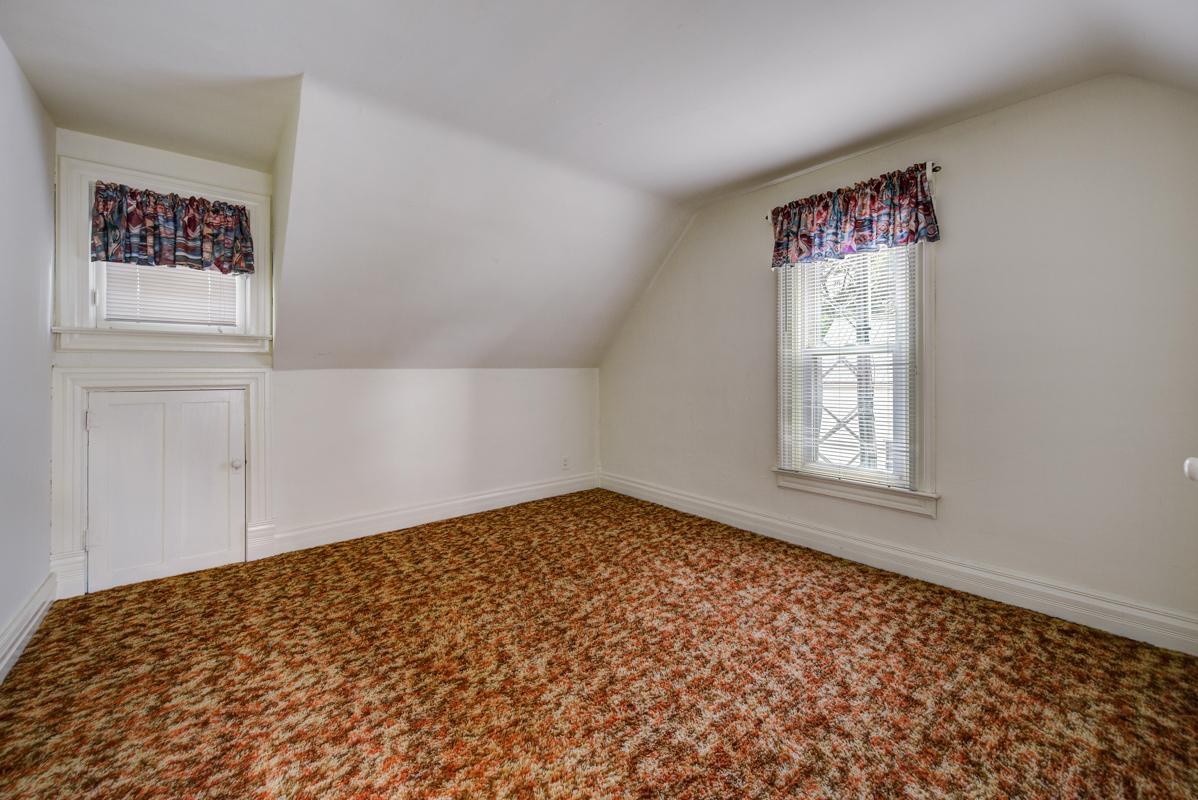 37 Bedroom 3.jpg