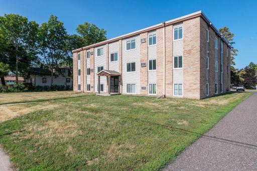 9840 Nicollet Avenue S, Bloomington, MN 55420