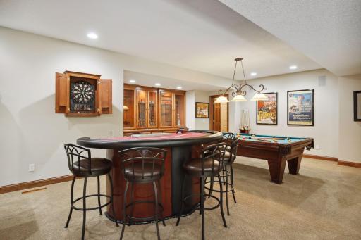 9690 Towering Oaks Curve, Prior Lake, MN 55372