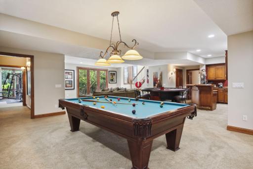 9690 Towering Oaks Curve, Prior Lake, MN 55372