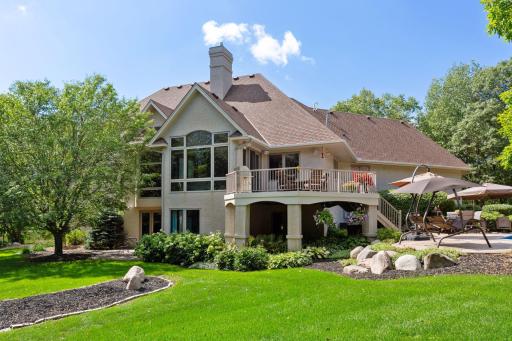 9690 Towering Oaks Curve, Prior Lake, MN 55372