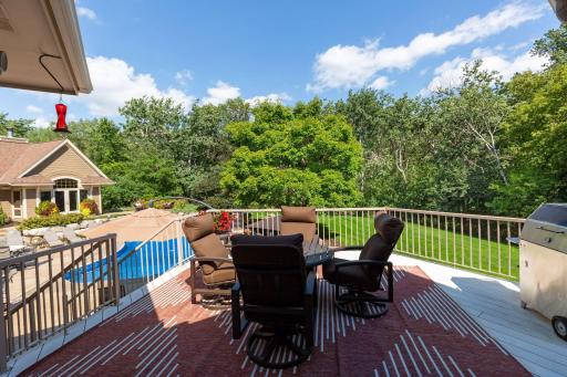 9690 Towering Oaks Curve, Prior Lake, MN 55372