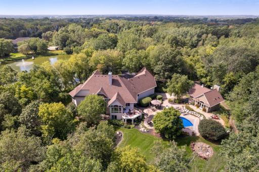 9690 Towering Oaks Curve, Prior Lake, MN 55372