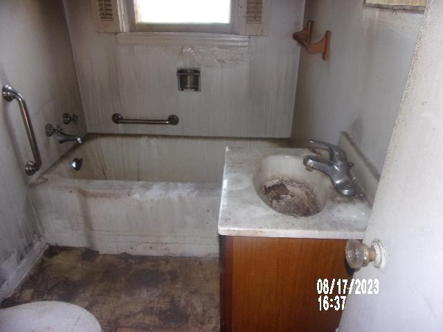 Bath.JPG