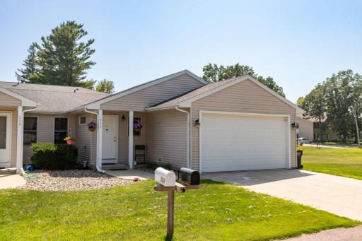 511 Clyde Street, West Concord, MN 55985