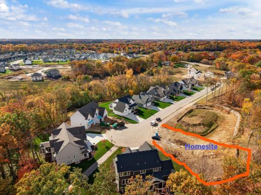 1898 Della Drive, Chanhassen, MN 55317