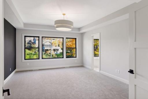 1898 Della Drive, Chanhassen, MN 55317