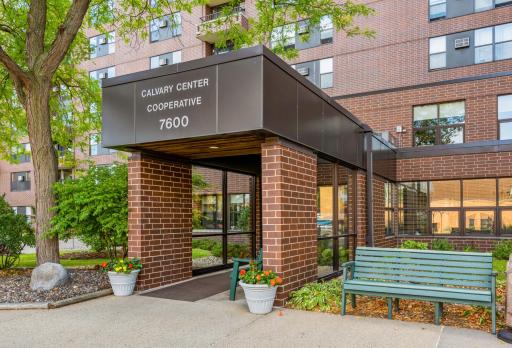 7600 Golden Valley Drive