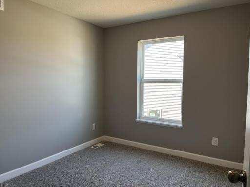 7482 Upper 38th N, Oakdale, MN 55128