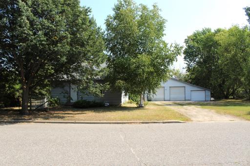 312 Roosevelt Street SW, Staples, MN 56479