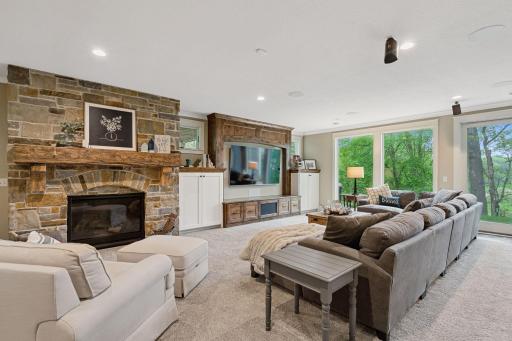 9055 County Road 11, Maple Plain, MN 55359