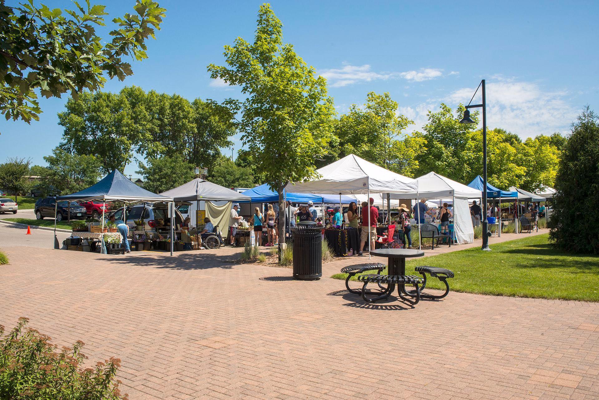 Downtown Chanhassen is a vibrant community that offers many events throughout the year including Farmer's Markets, 4th of July festival and street dance, Easter Egg hunts and outdoor concerts.