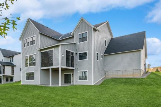 1401 Palmer Drive N, Lake Elmo, MN 55042
