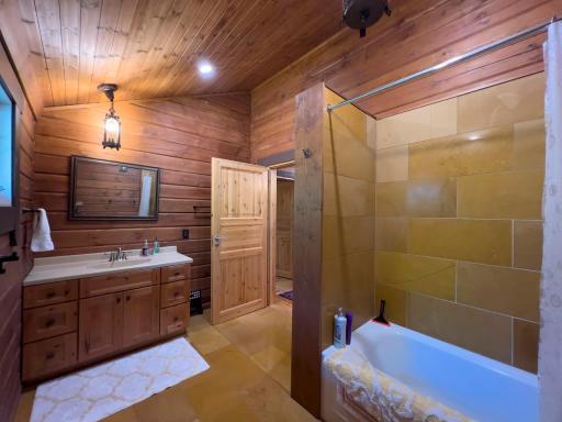 5763 Sunset Road, Biwabik, MN 55705