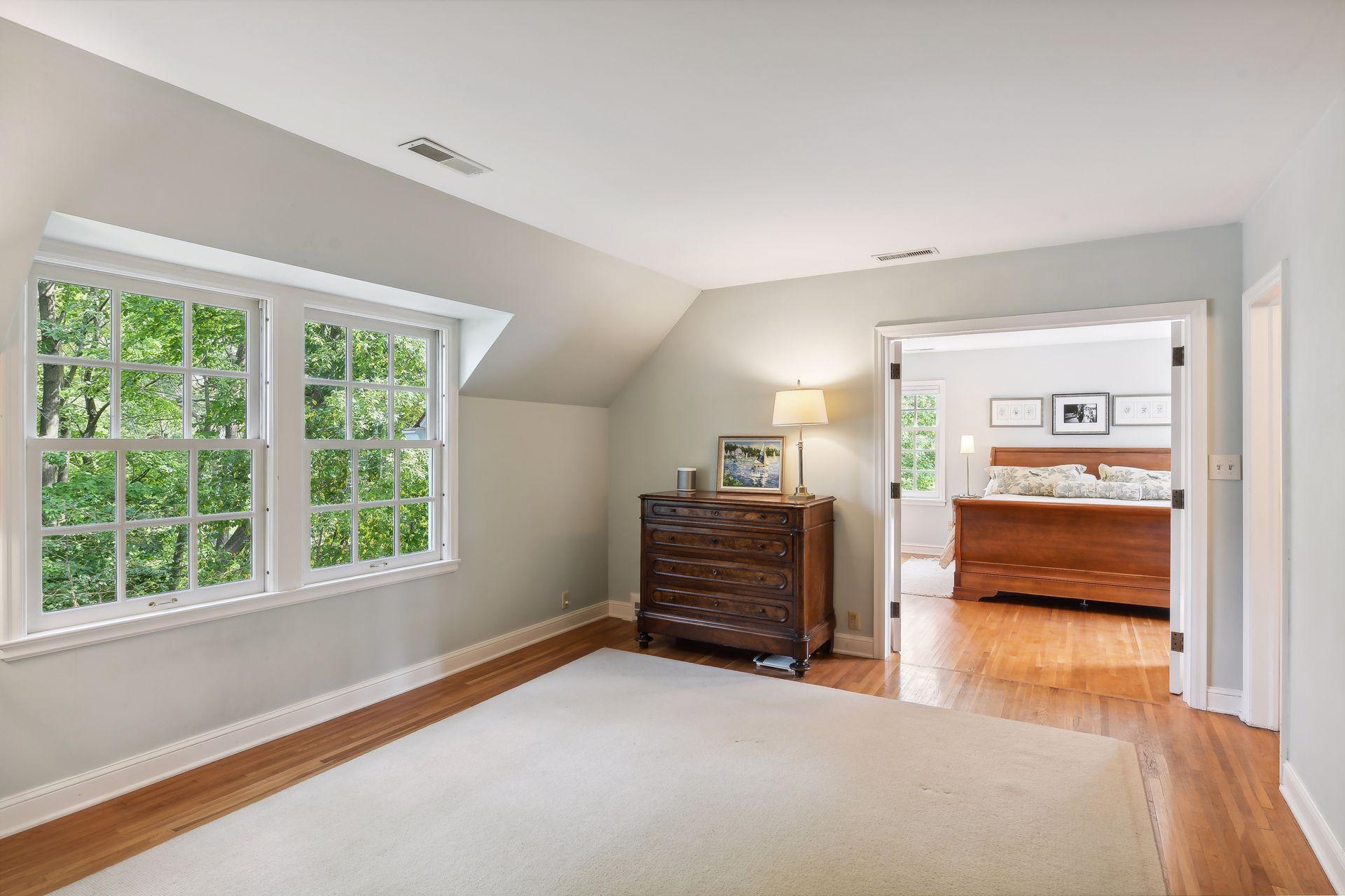 Upper Level Owner's Den/Suite