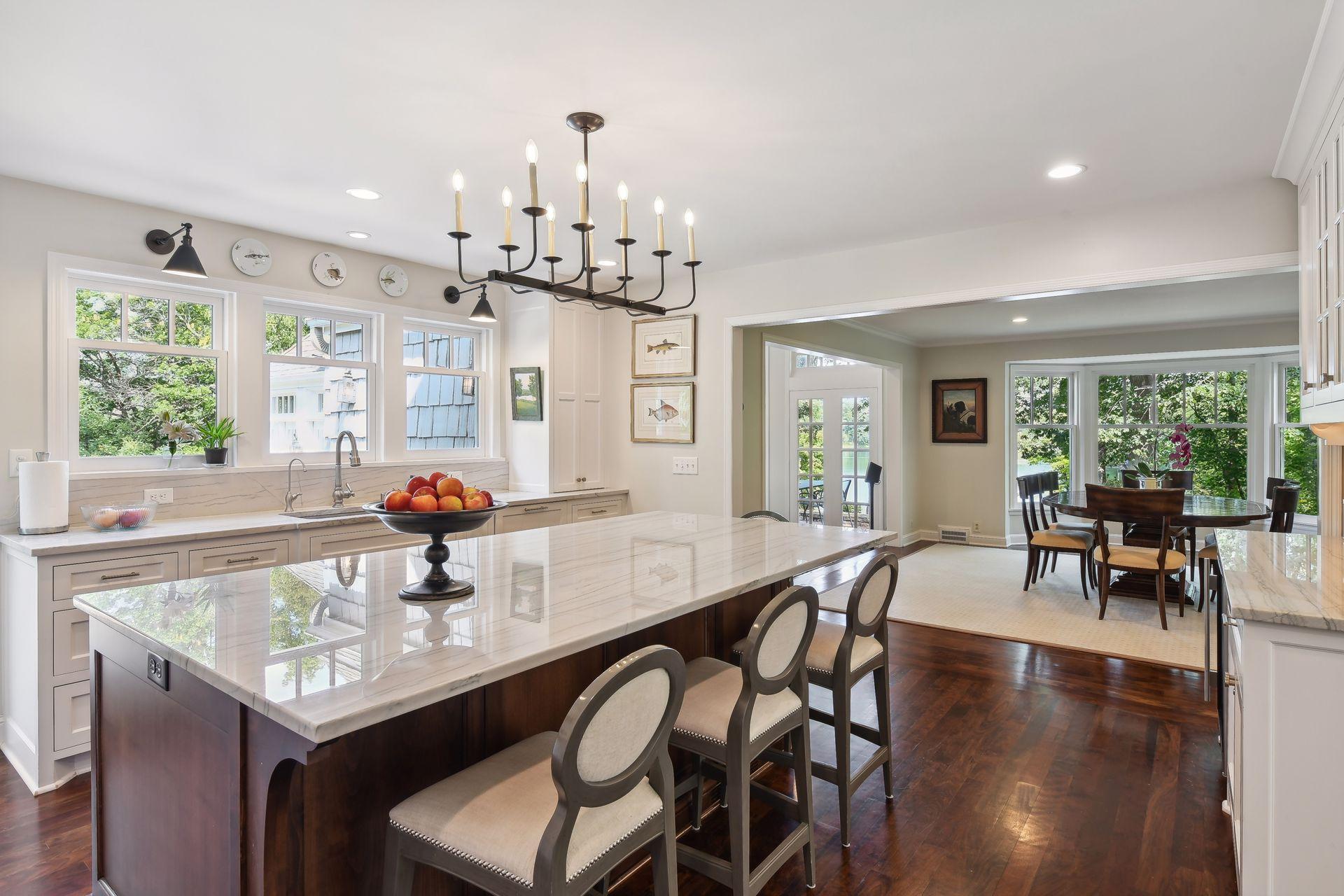 Gourmet Kitchen with Views of Lake
