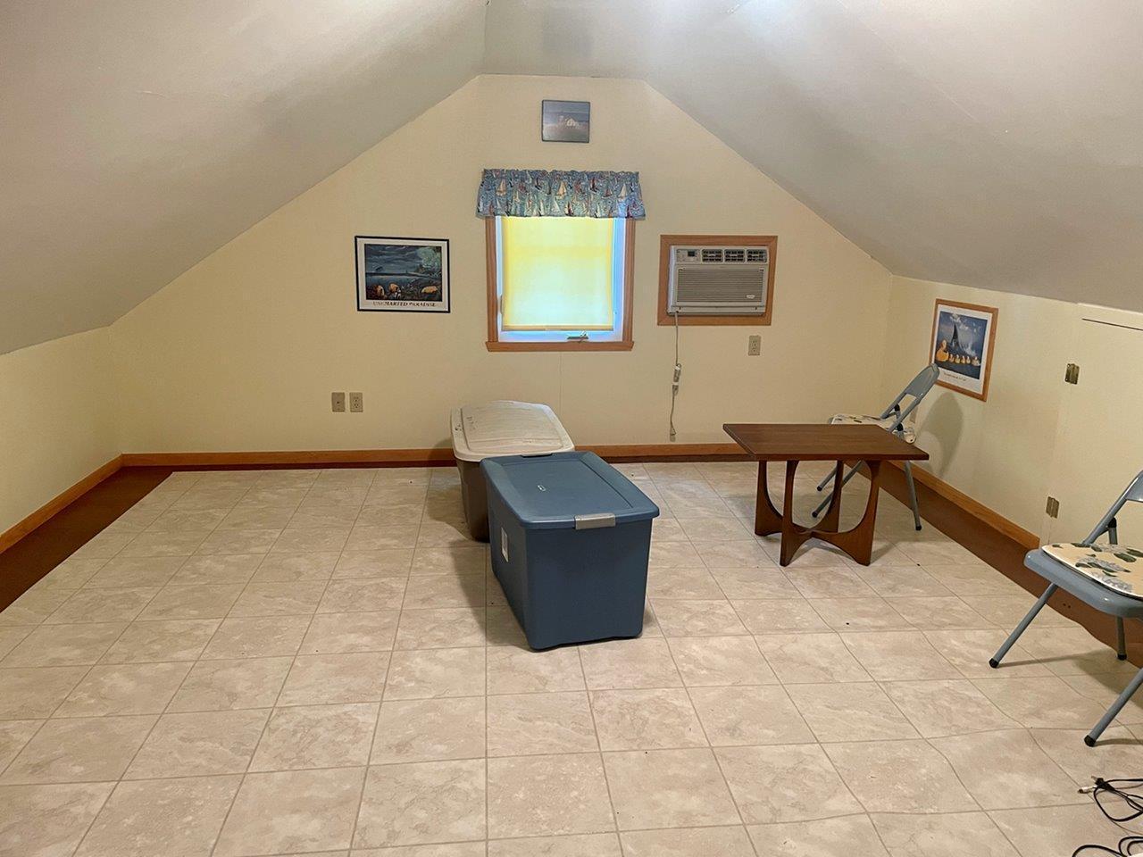 5-Garage with finished bonus space above (2).jpg