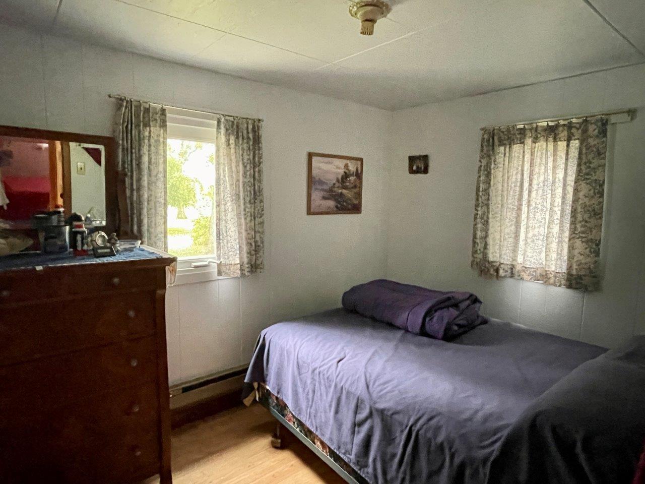 10-Bedroom 1.jpg