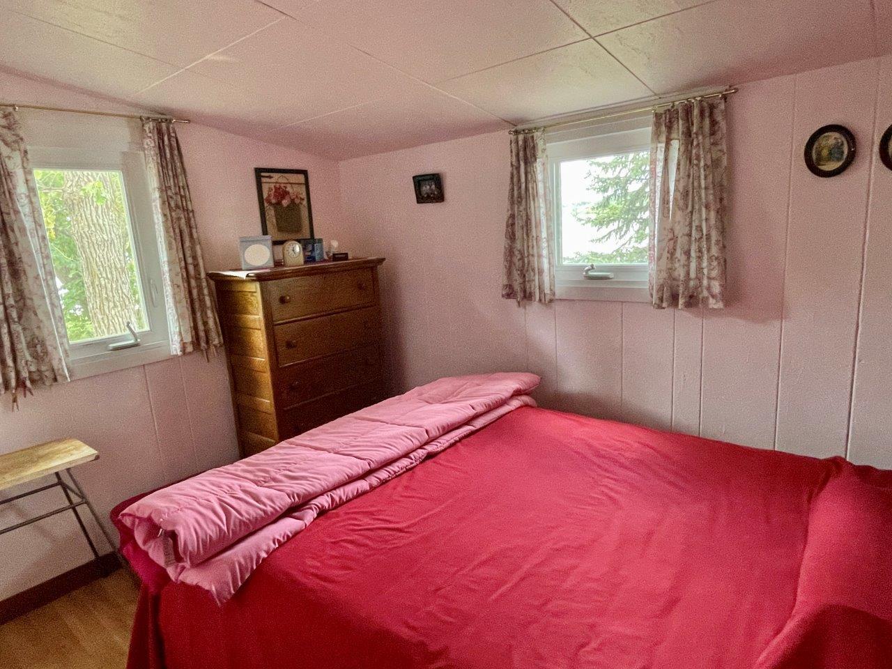 11-Bedroom 2.jpg