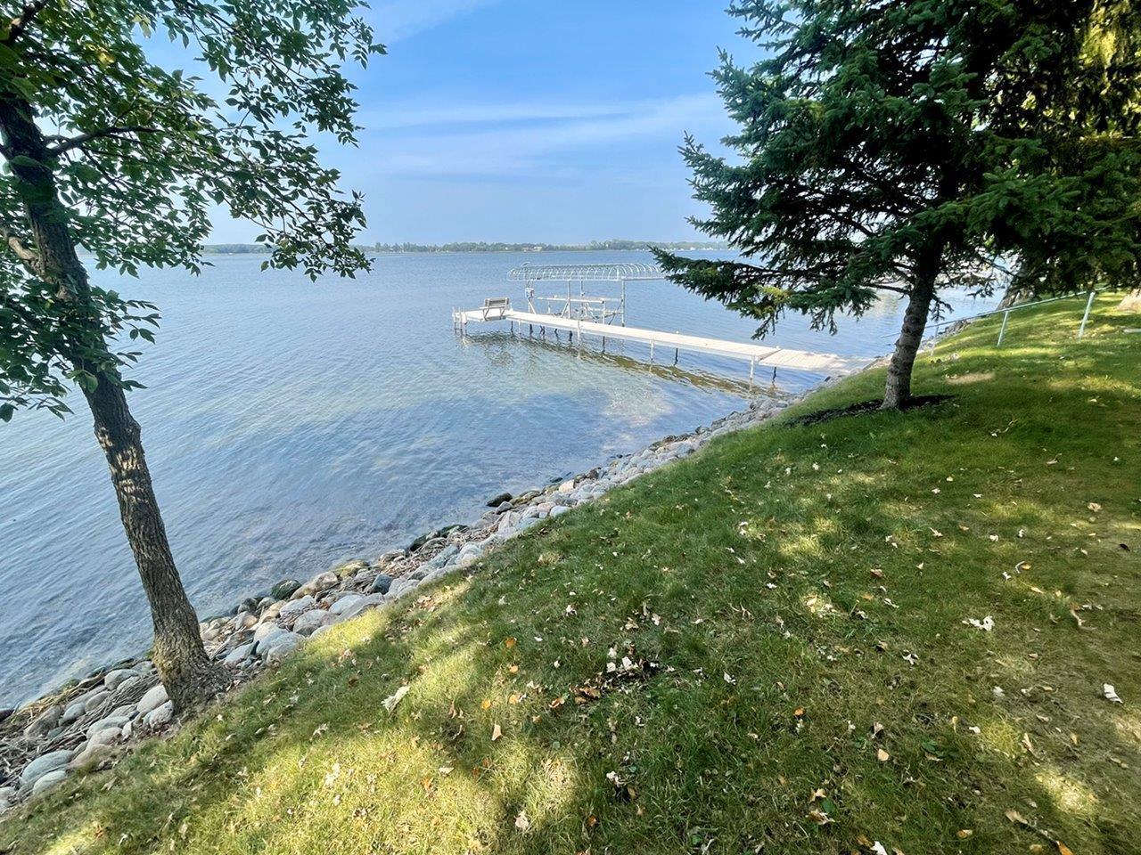 17-Beautiful Prairie Lake.jpg
