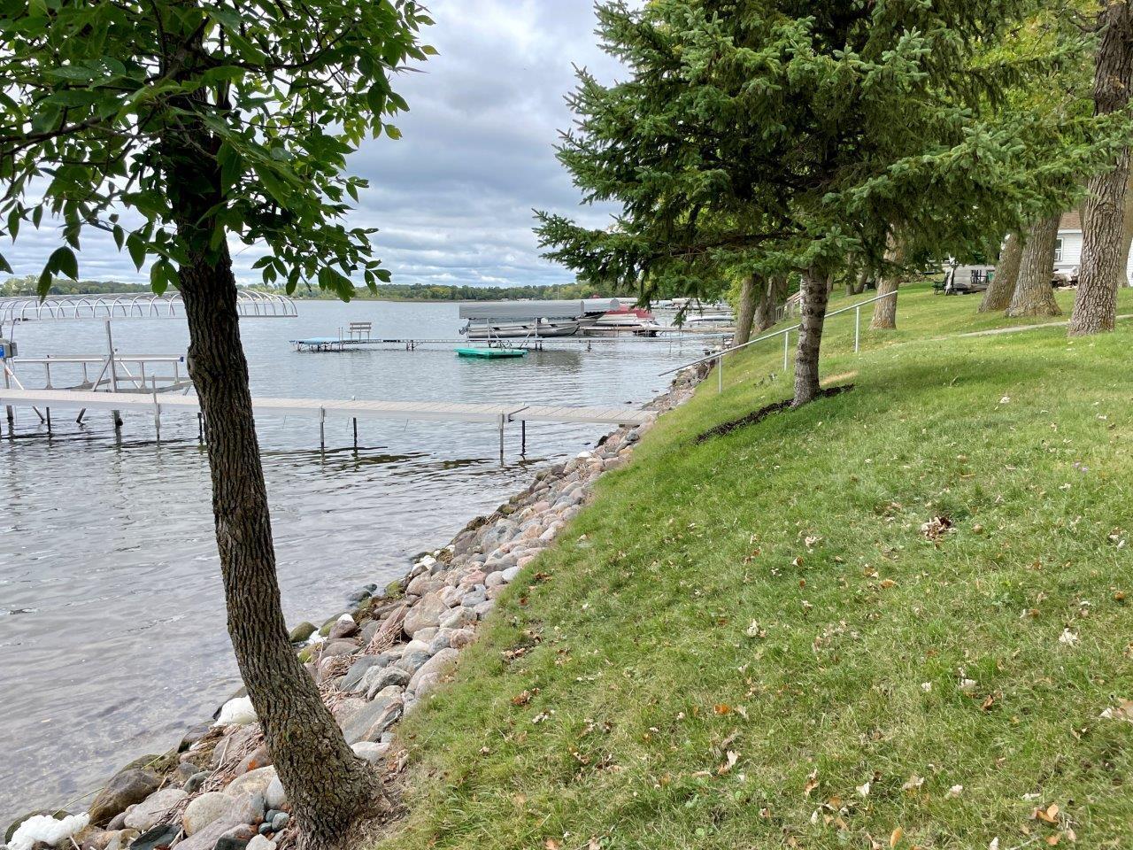 14- 120 feet lake frontage (2).jpg
