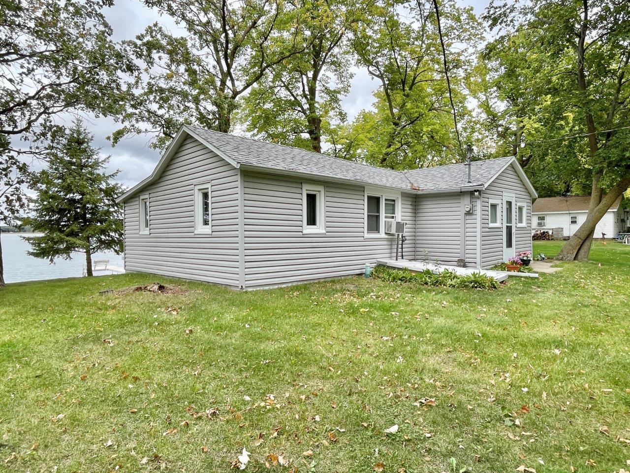 20-2 bedroom cabin (1).jpg