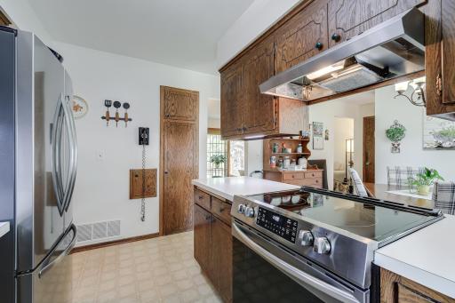10908 Dahlia Street NW, Coon Rapids, MN 55433