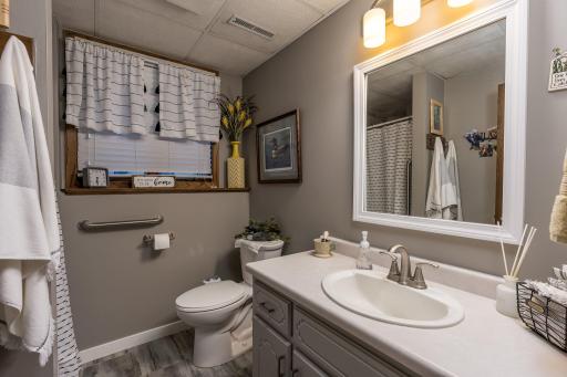 804 W Circle Drive, Montgomery, MN 56069