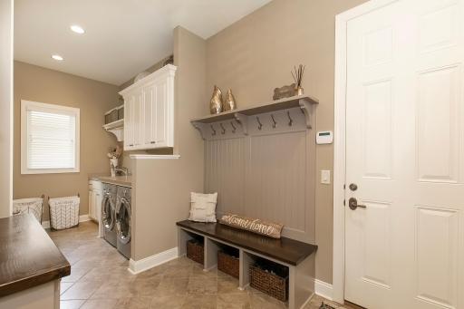 106 Barton Court, Wayzata, MN 55391