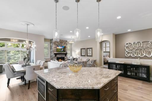 106 Barton Court, Wayzata, MN 55391