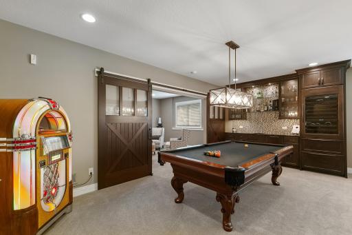 106 Barton Court, Wayzata, MN 55391