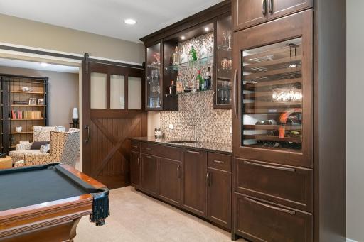 106 Barton Court, Wayzata, MN 55391
