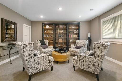 106 Barton Court, Wayzata, MN 55391