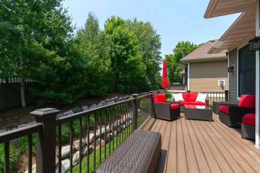 106 Barton Court, Wayzata, MN 55391